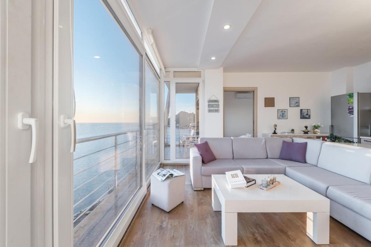 Blue Heaven -Full Sea View Brand New Apartment ドゥラス エクステリア 写真
