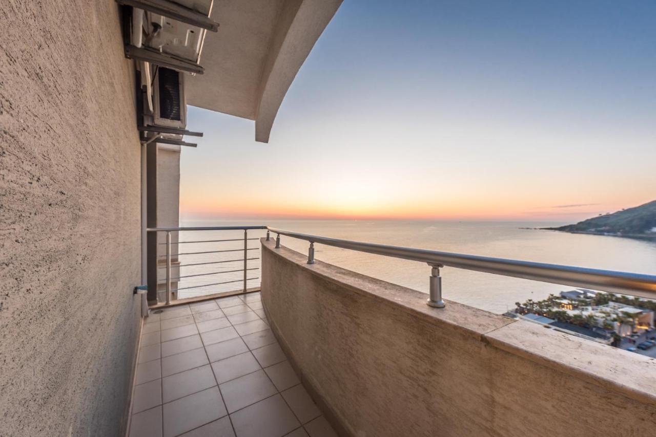 Blue Heaven -Full Sea View Brand New Apartment ドゥラス エクステリア 写真
